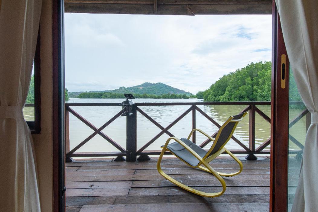 Gayang Friendly Water House Homestay Kota Kinabalu Extérieur photo